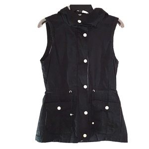 NWT Y.M.I. SLEEVELESS VEST JACKET WITH HOOD SMALL